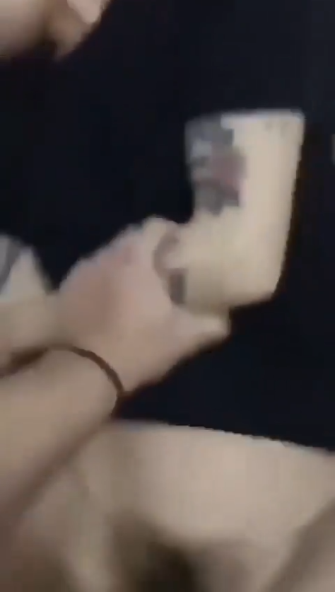 clip sex:Mặt em trông bê quá