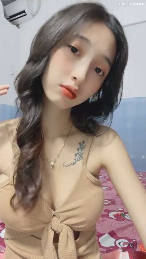 Sex Viet:Idol tóp tóp 30K fl Nhung em, Dáng dây này chắc là dâm lắm
